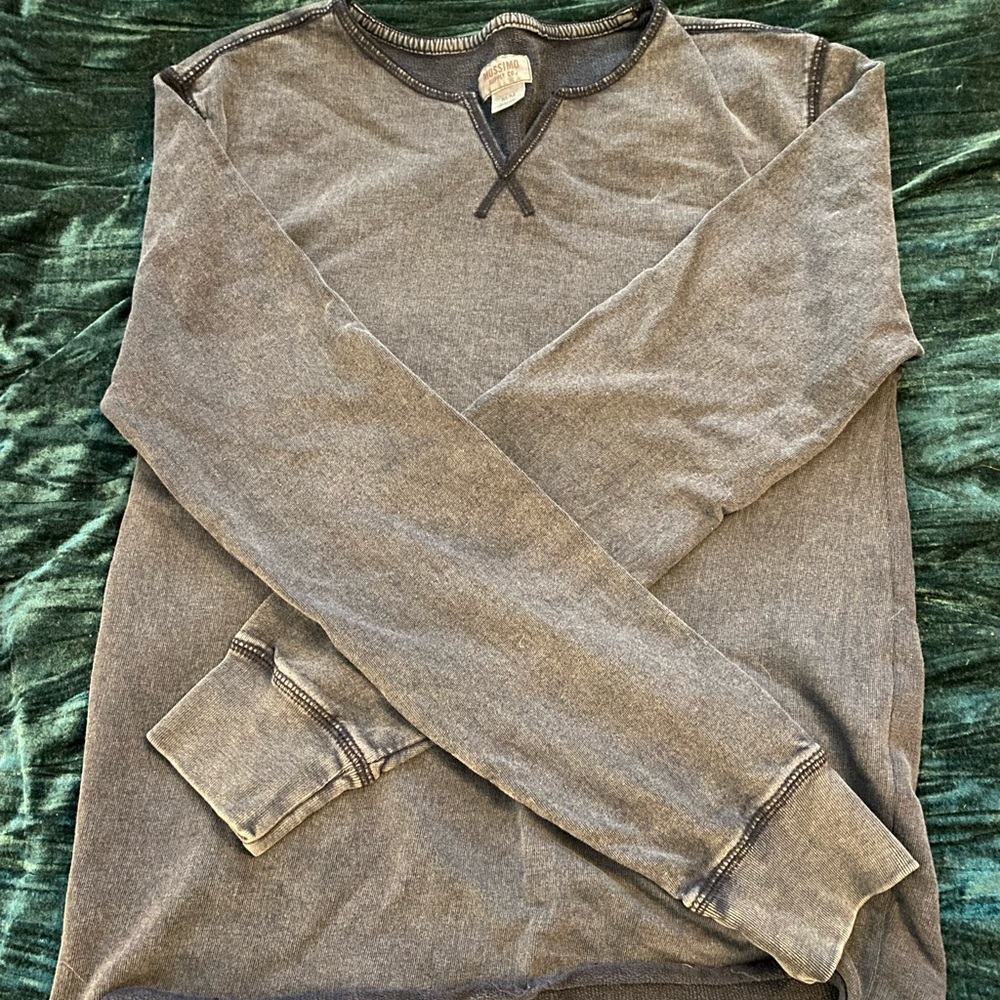 Ashy black sweatshirt